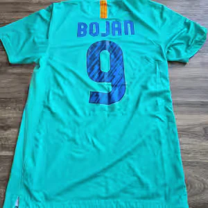 FC Barcelona Camiseta 2010 2011 Retro - FC Barcelona Fotbollströja 25/26 | trojzonen
