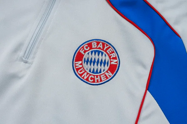 Tröja 2025 2026 - Bayern München Träningsoverall 25/26 | trojzonen
