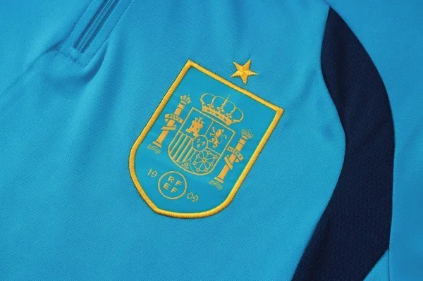 Spanien Matchställ 2026 - Spanien Träningssuit | trojzonen