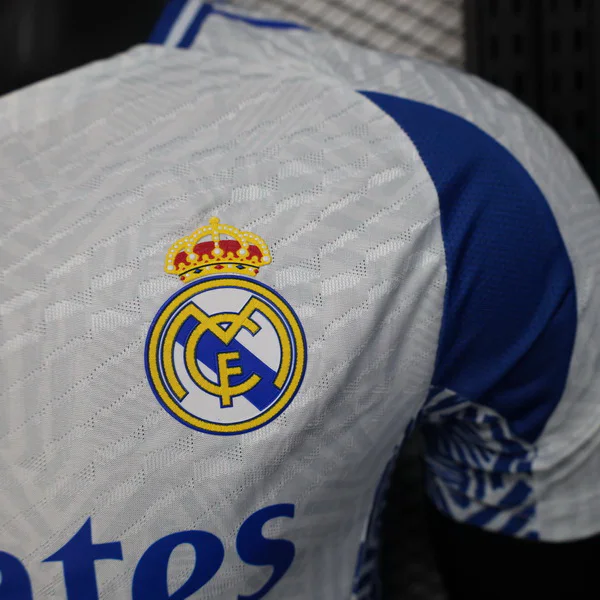 Real Madrid Tröja 2025 2026 | trojzonen