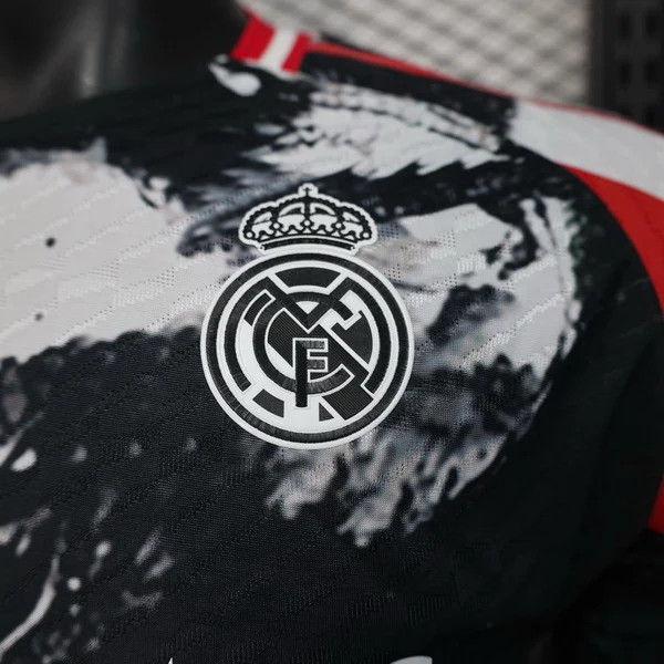 Real Madrid Tröja 2025 2026 | trojzonen
